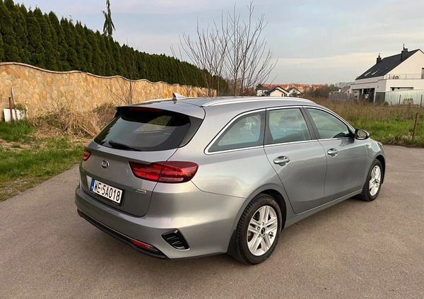 Kia Ceed cena 65500 przebieg: 63800, rok produkcji 2021 z Tarnów małe 92